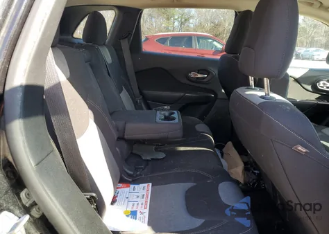 2016 Jeep Cherokee Sport из США, поврежденный, VIN 1C4PJLAB3GW233584